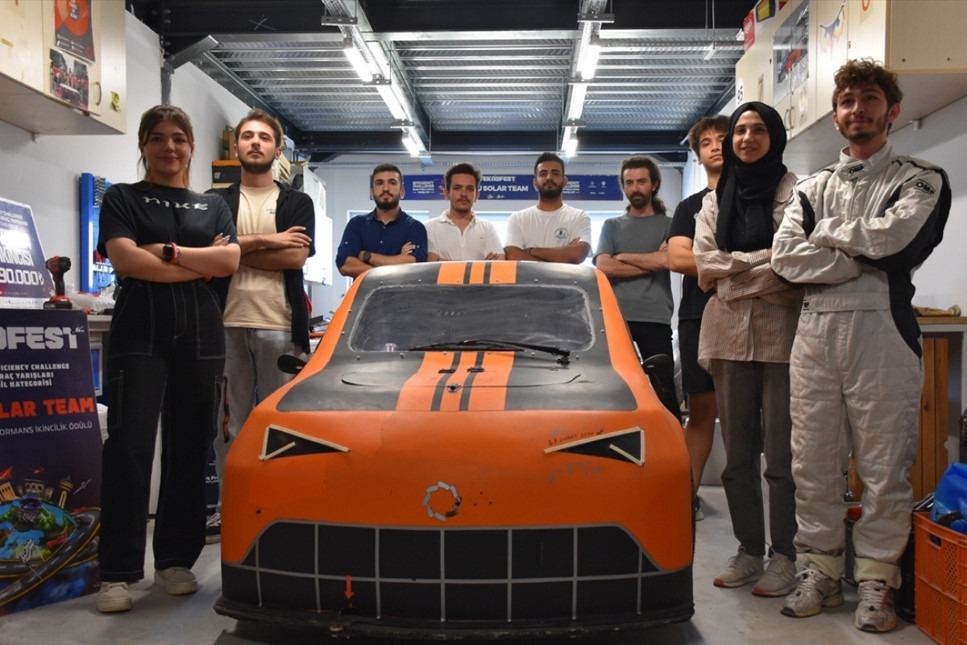 Çevre dostu enerji kullanan ESTÜ Solar Team, TEKNOFEST'te zirveye göz dikti