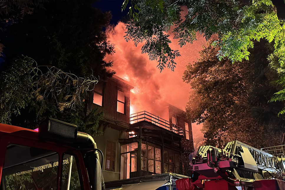 İstanbul Büyükada'da yangın