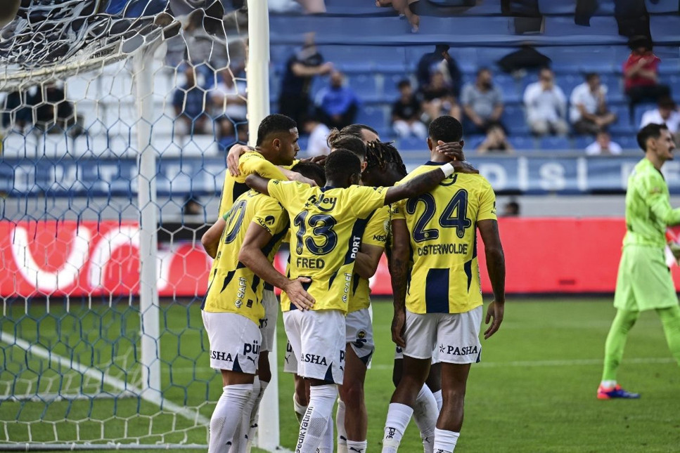 Fenerbahçe deplasmanda Kasımpaşa'yı 2-0 mağlup etti