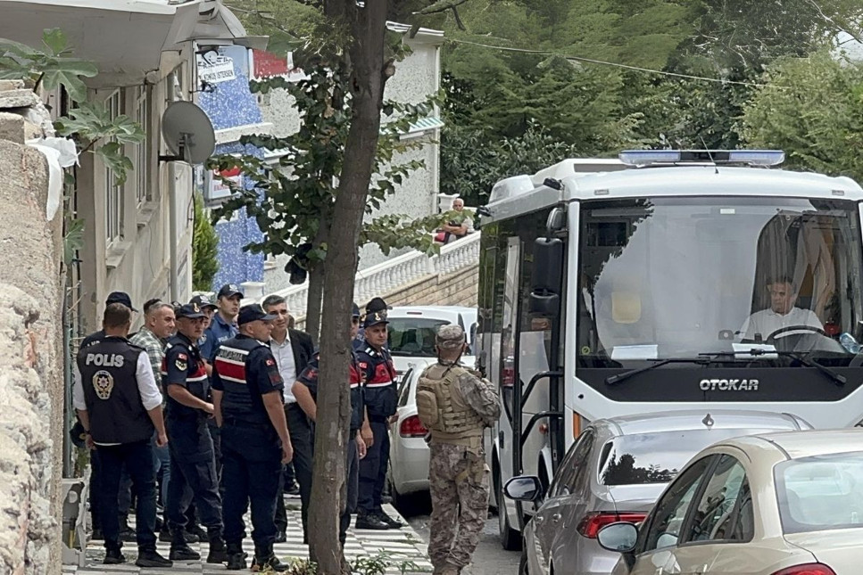 Bebeğe cinsel istismar zanlısı iki çocuk olay yerine götürüldü