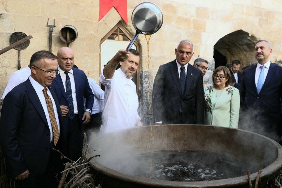 Kültür ve Turizm Bakanı Mehmet Nuri Ersoy: TÜRSAB'da kokuşmuş yapı var