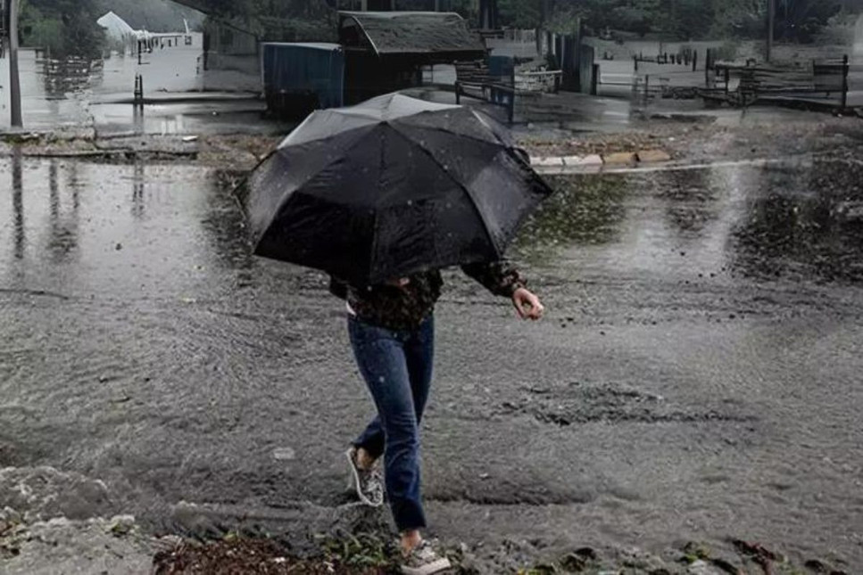 İstanbul için sağanak uyarısı: Gece bastıracak