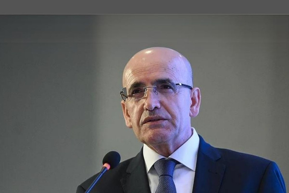 Mehmet Şimşek'ten dış ticaret açığı değerlendirmesi: Üçüncü çeyrekte cari açığın milli gelire oranının 1,5'in altına düşmesini bekliyoruz