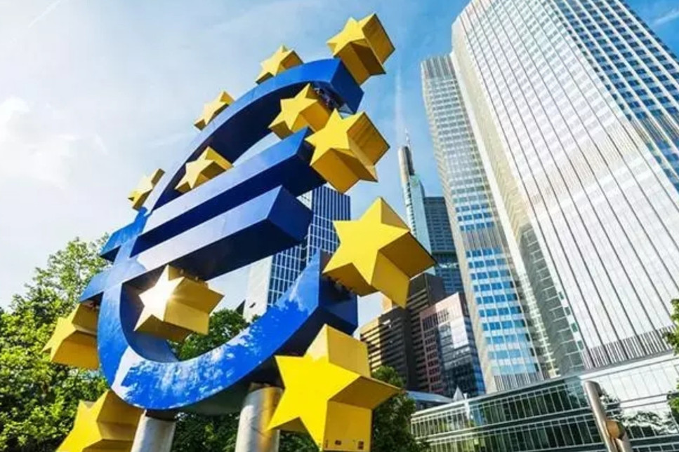 Avrupa Merkez Bankası (ECB), faizi 25 baz puan düşürdü