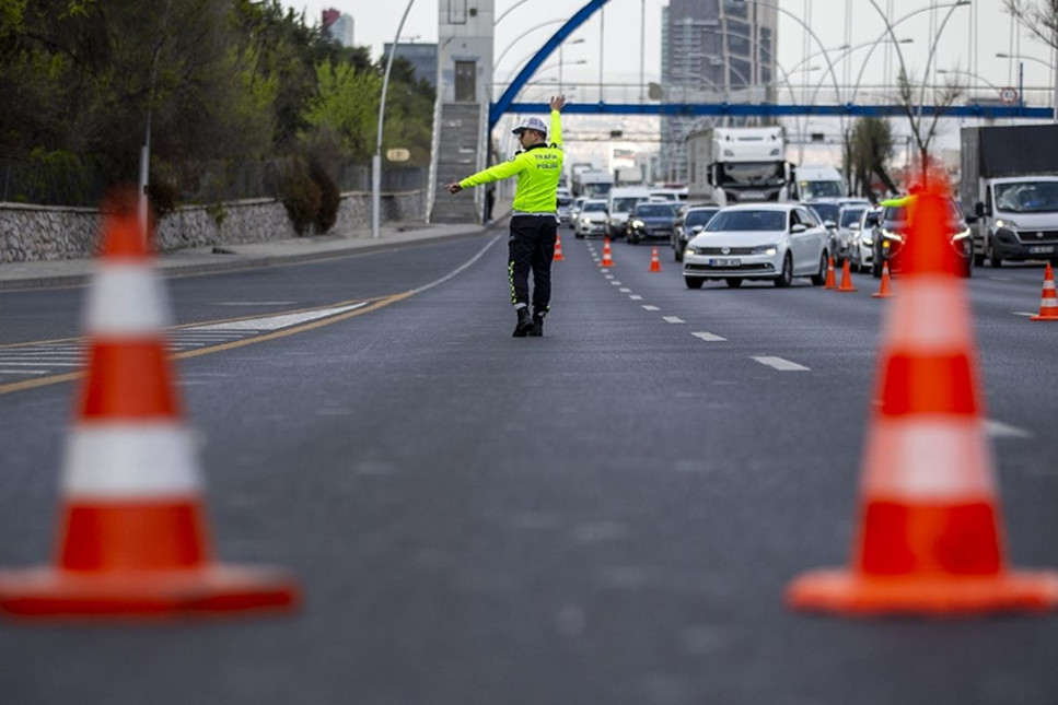 Başkentte yarın bazı yollar trafiğe kapatılacak