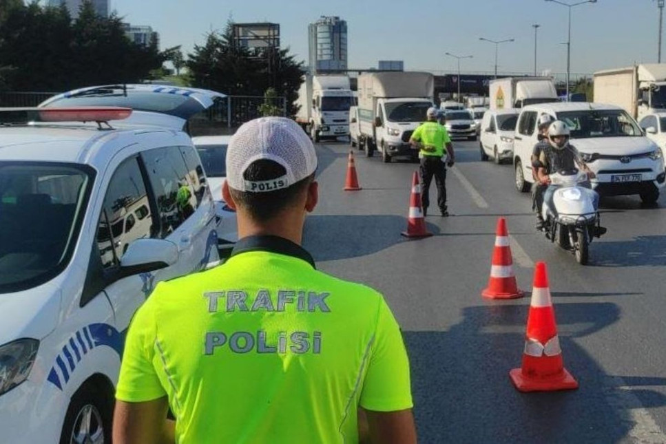 İstanbul'a yarın için uyarı: Bazı yollar trafiğe kapatılacak