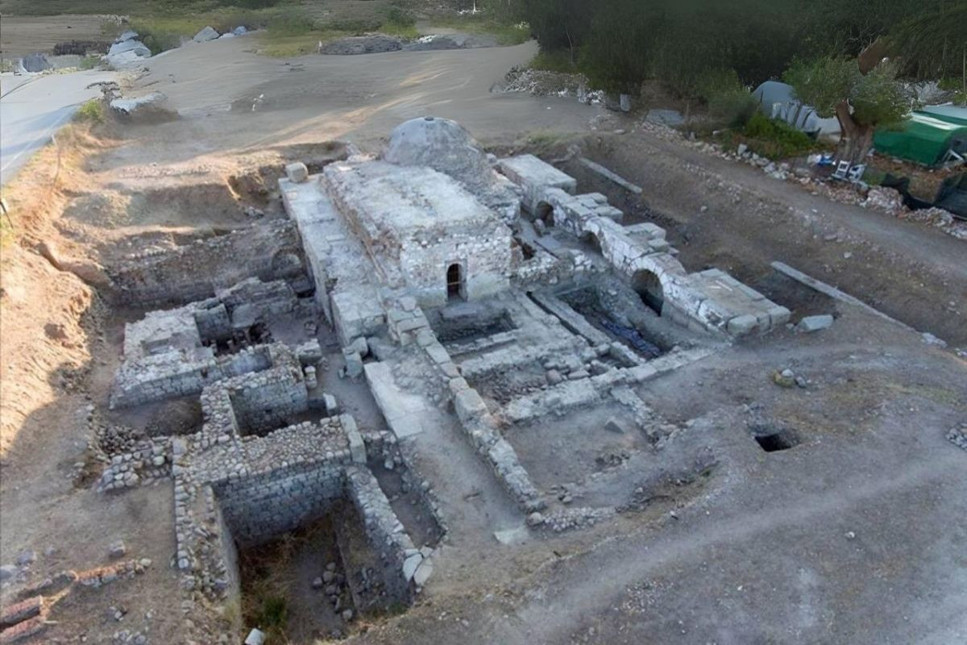 Bergama'da yaklaşık 4 bin 500 yıllık tanrıça figürü bulundu