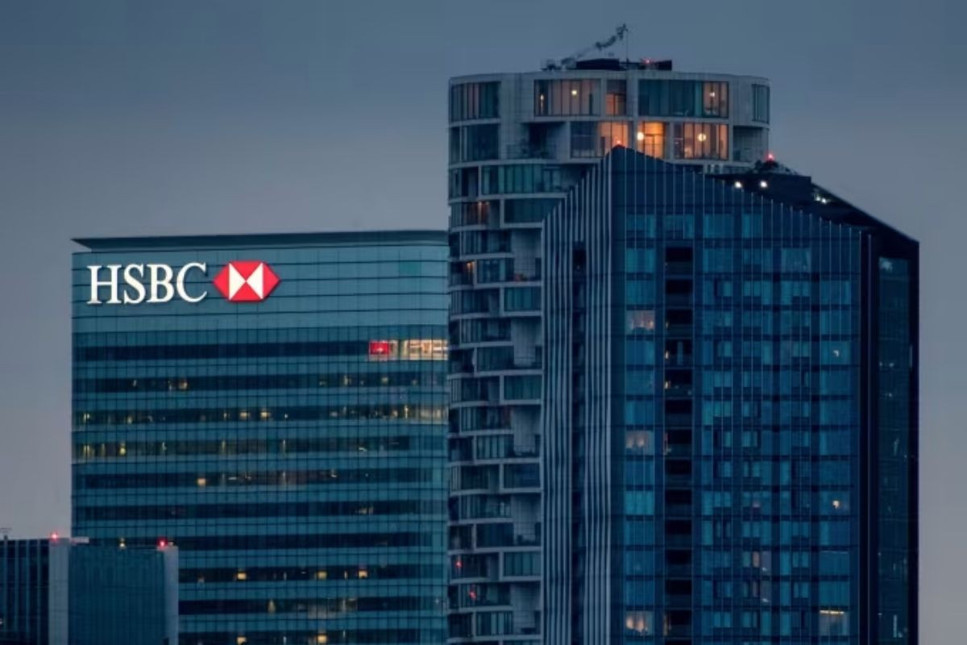 HSBC'den doğu batı kararı, 159 yıllık tarihinde bir ilk olan atamayı da duyurdu  