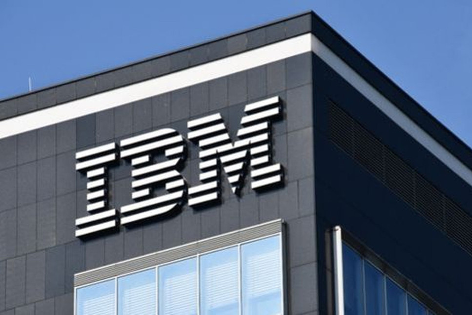 IBM'in geliri üçüncü çeyrekte arttı