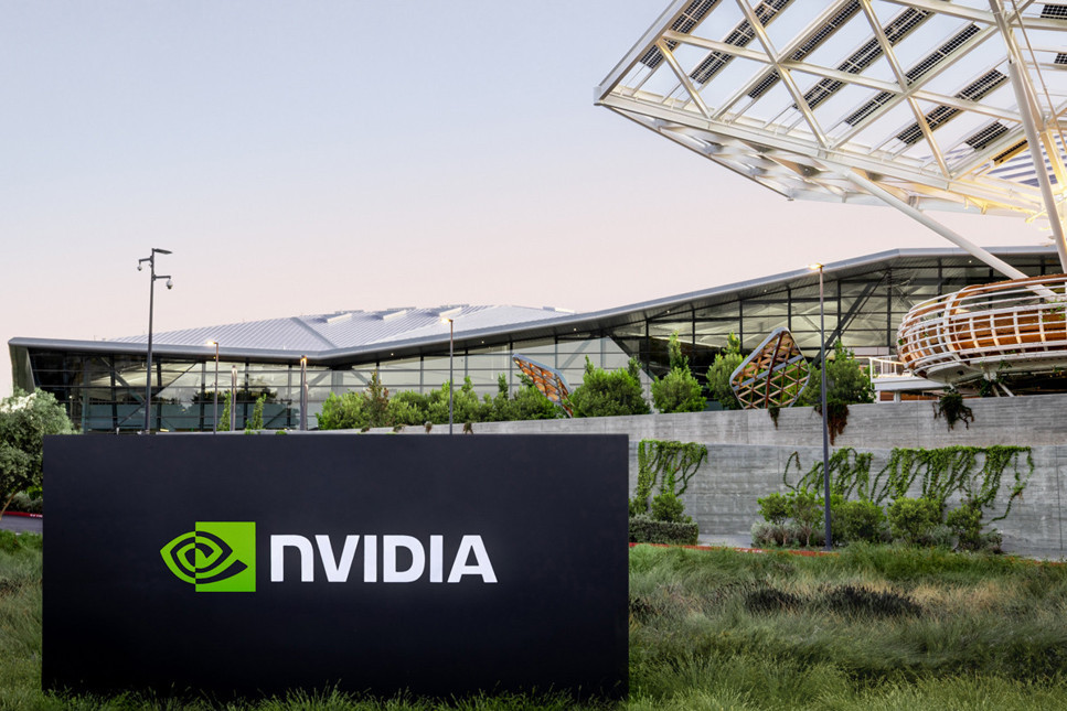 Nvidia yeniden zirvede: Dünyanın en büyük şirketi oldu