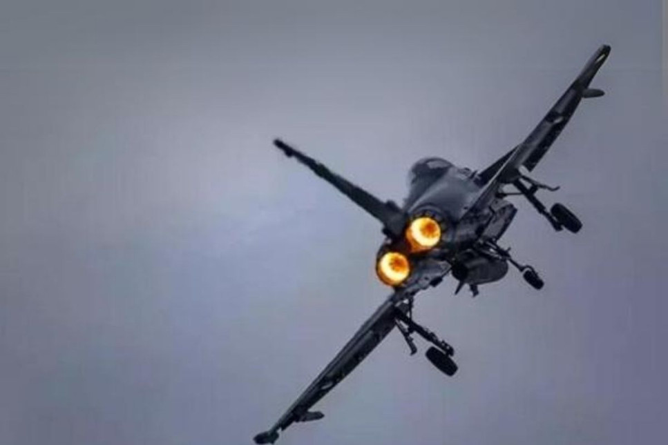 İngiliz savaş uçağı Eurofighter Diyarbakır'a acil iniş yaptı