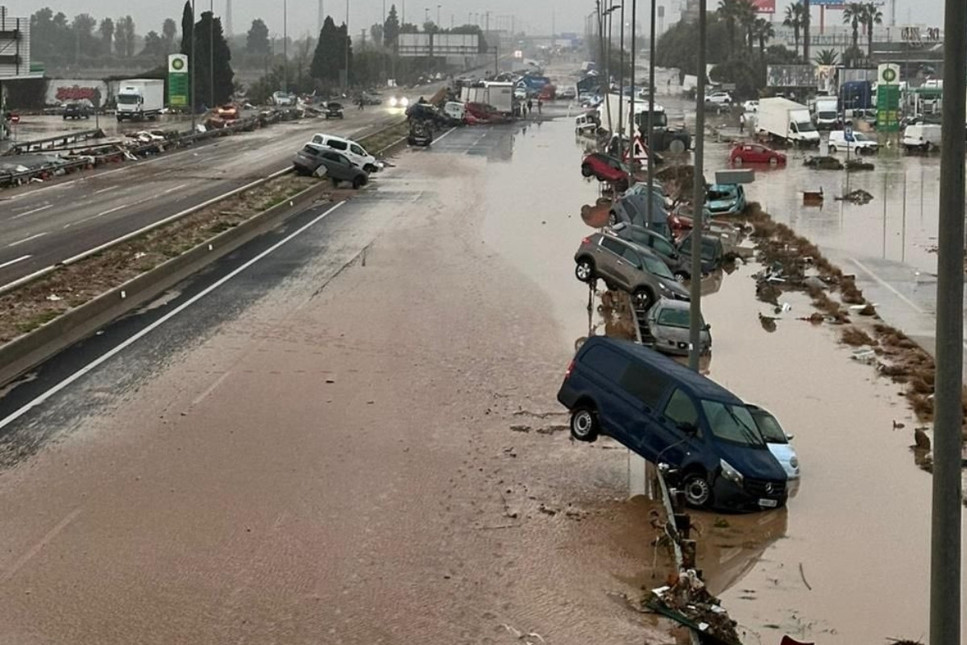 Uzmanlara göre Valensiya'daki felaket, sıradan sel değil küresel ısınmanın sonucu