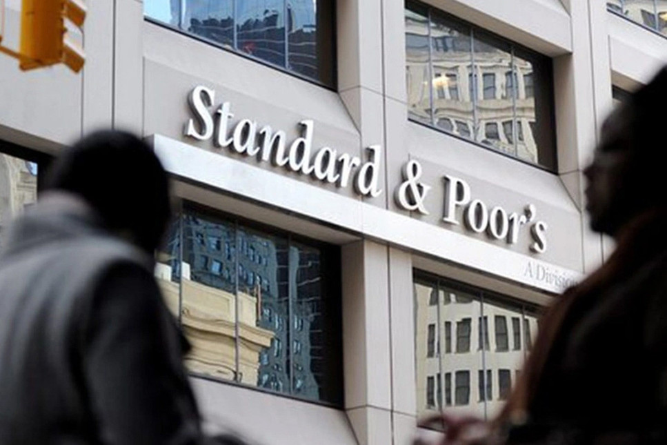 Standard&Poor's, Türkiye'nin kredi notunu yükseltti