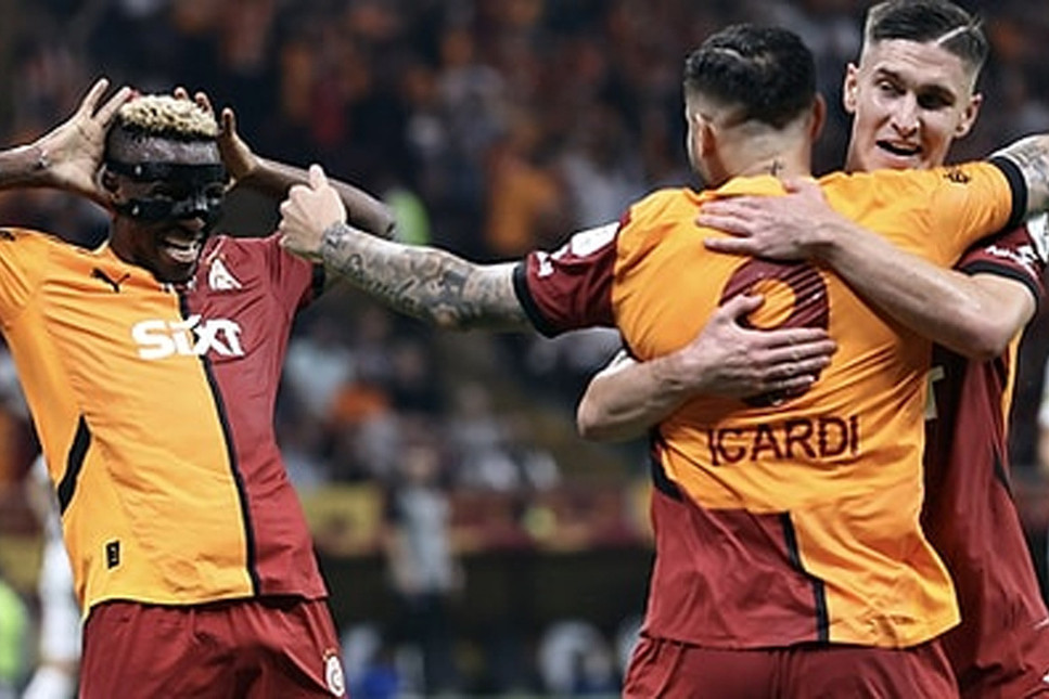 Galatasaray'ın forma sırt sponsoru 125 milyon liraya Pasifik Holding oldu