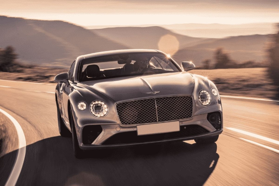 Ultra lüks otomobil üreticisi Bentley’in elektrikli araç planı müşteriye takıldı 