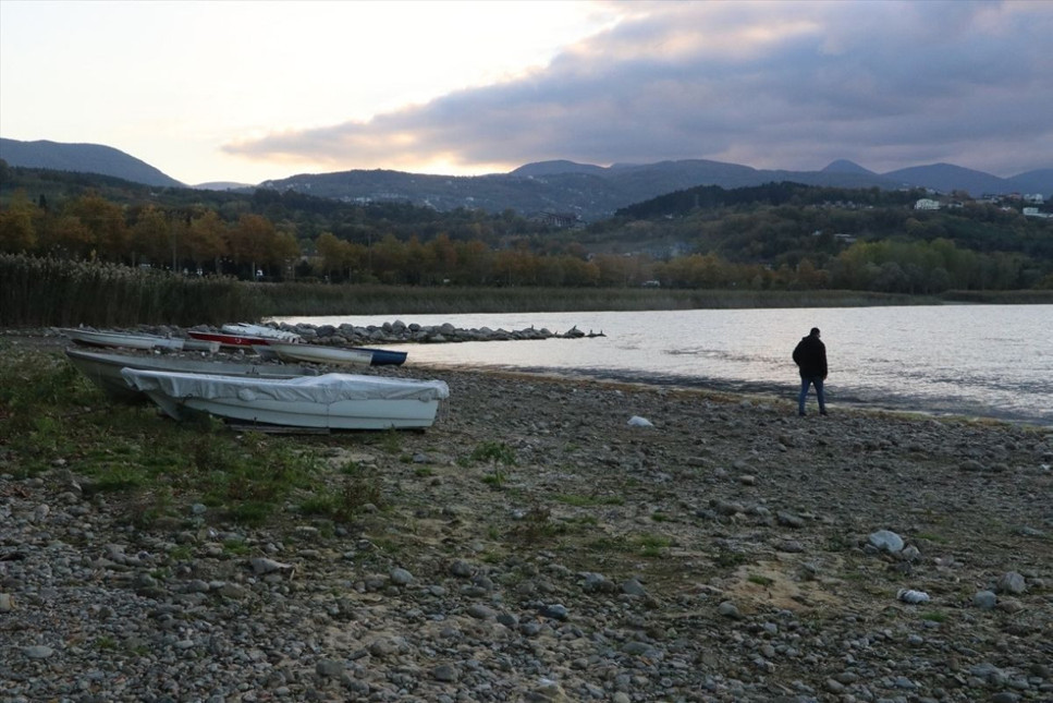 Sapanca Gölü'nde su miktarı son 5 yılın en düşük seviyesine geriledi