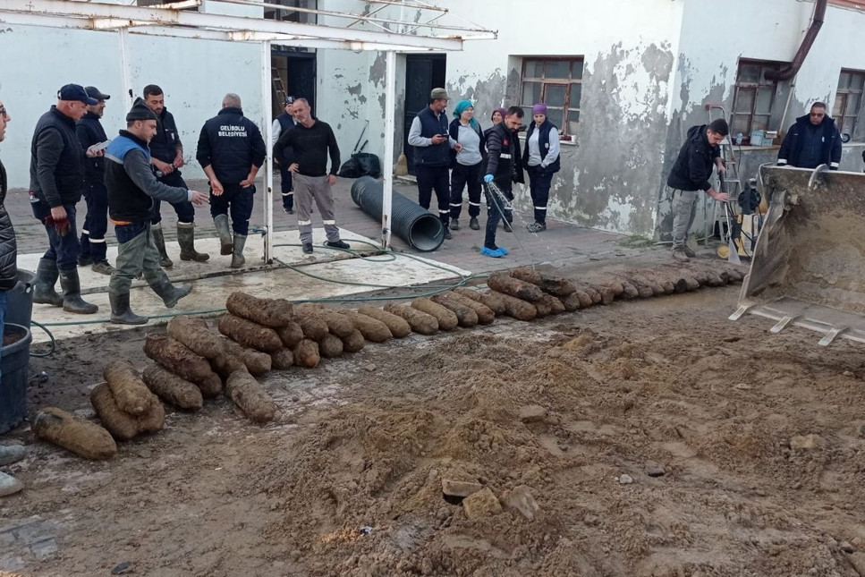 Gelibolu'da Çanakkale Savaşları'ndan kaldığı değerlendirilen 50 top mermisi bulundu