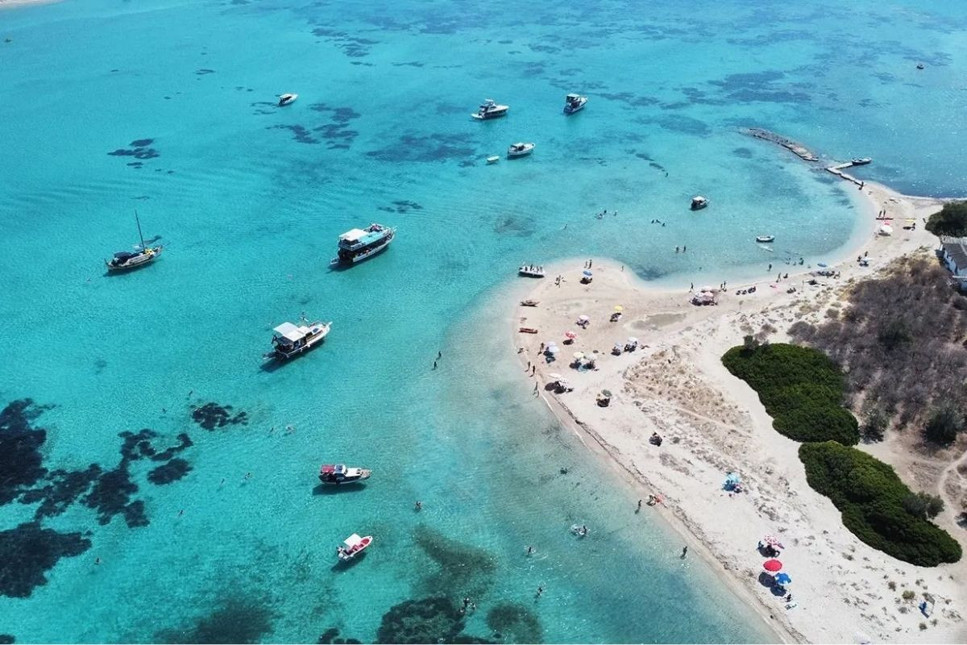 İzmir'in Maldivleri icradan satılıyor