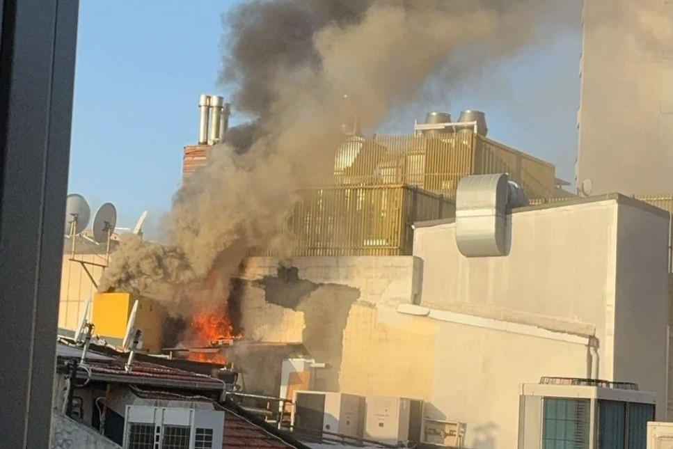 İstiklal Caddesi’nde otel yangını