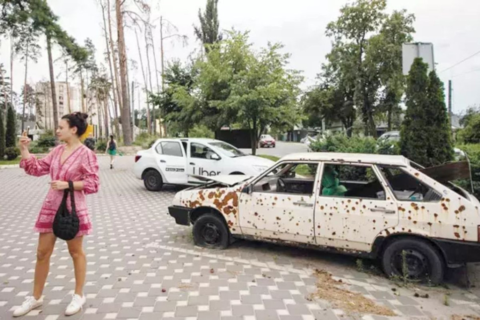 Savaş izleri taşıyan Ukrayna'ya turist akını, tur fiyatları 3 bin 300 euroya kadar çıkıyor