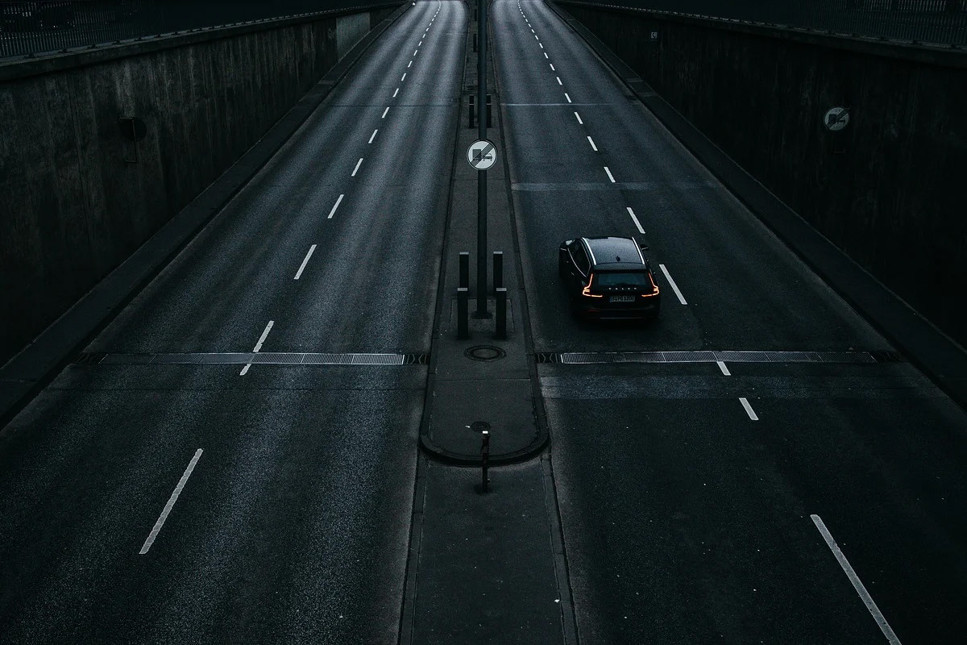 Almanya’da elektrikli araçlar için özel yol şeridi geliyor