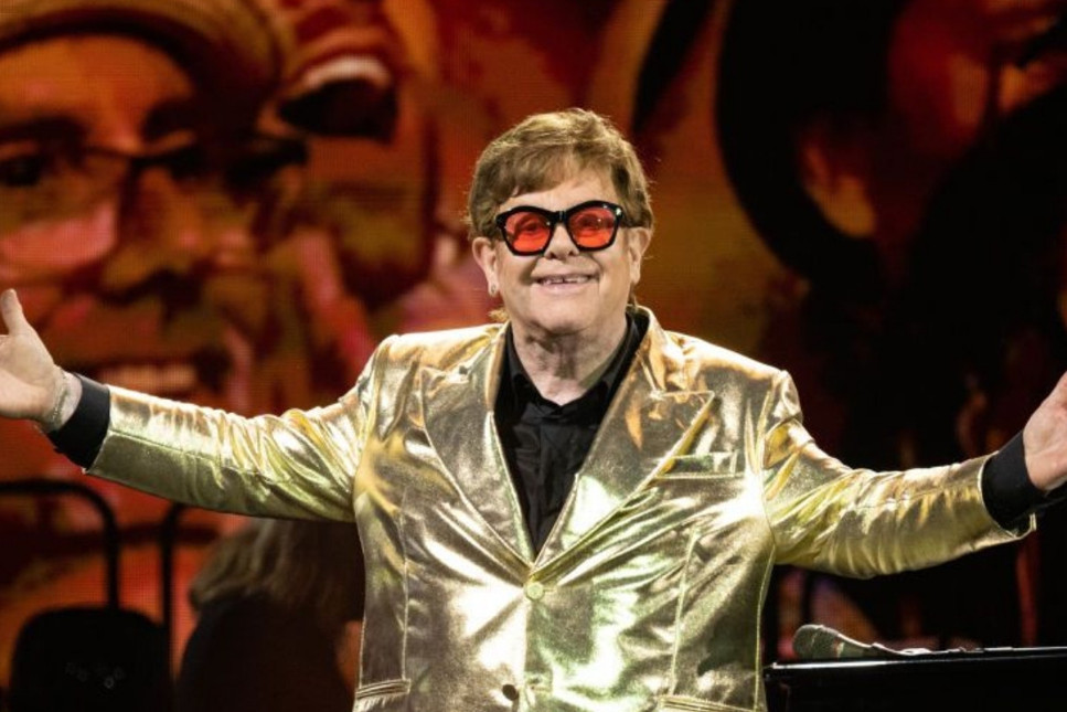 Elton John kendi müzikalini izleyemedi: Dört aydır göremiyorum