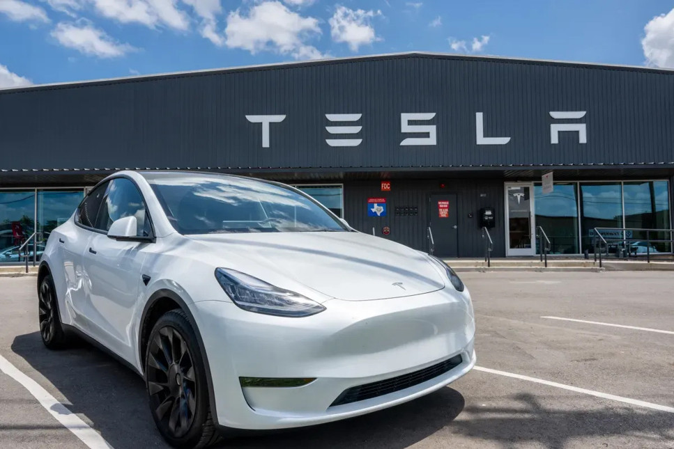 Tesla hisseleri rekor seviyeye çıktı