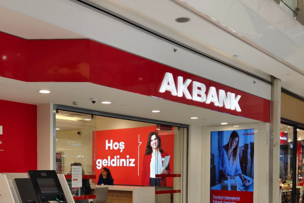 Serra Sabancı Akbank'taki yüzde 0.91 hissesini 2,9 milyar TL'ye sattı