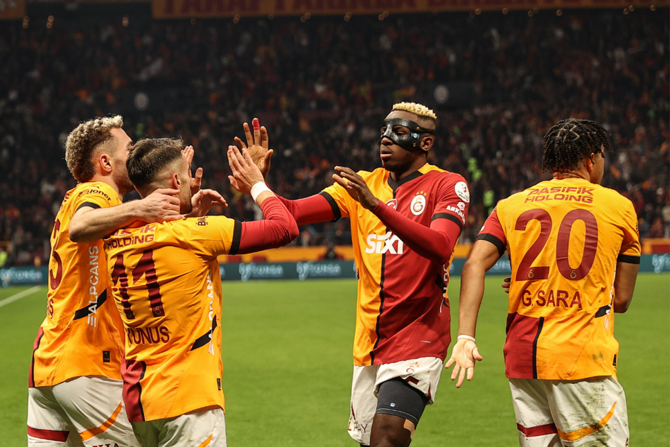 Galatasaray Göztepe’yi 2 golle devirdi