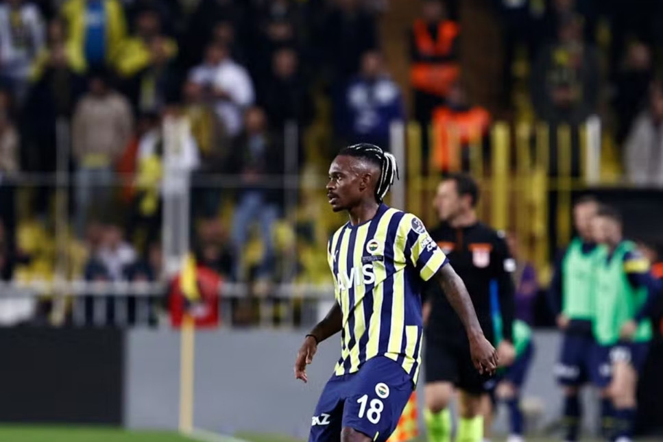 Lincoln Henrique Fenerbahçe'ye sitem ederek veda etti