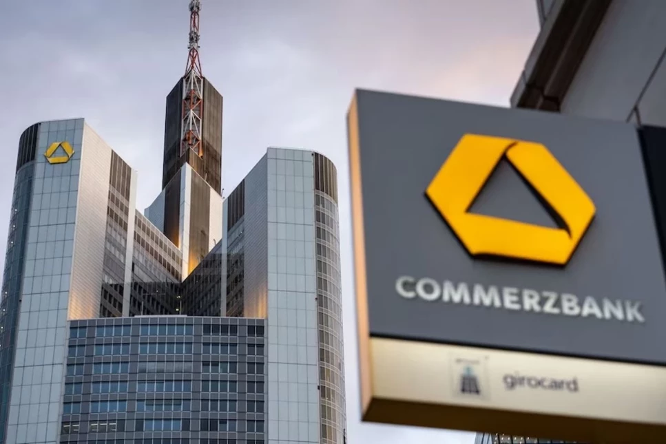 Almanya’nın önde gelen bankalarından Commerzbank, binlerce kişiyi işten çıkarmaya hazırlanıyor