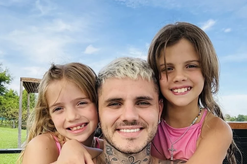 Mauro Icardi mahkeme kararı nedeniyle kızının doğum gününü siluetle kutlamak zorunda kaldı