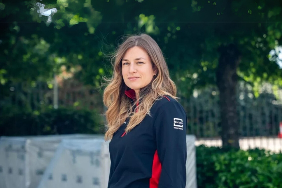 F1 tarihinde bir ilk Laura Müller, Esteban Ocon'un yarış mühendisi oldu