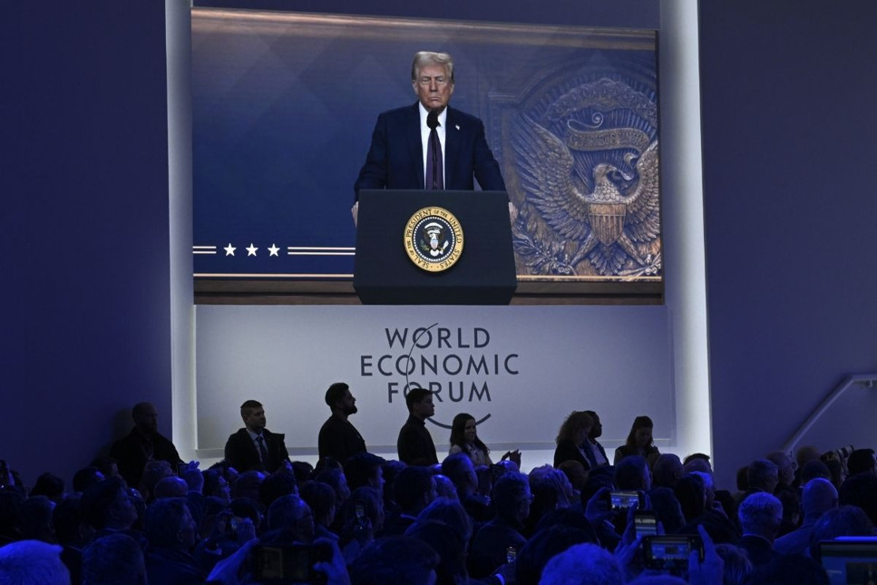 Davos Zirvesi'nde konuşan ABD Başkanı Donald Trump'tan iş dünyasına hem destek hem tehdit