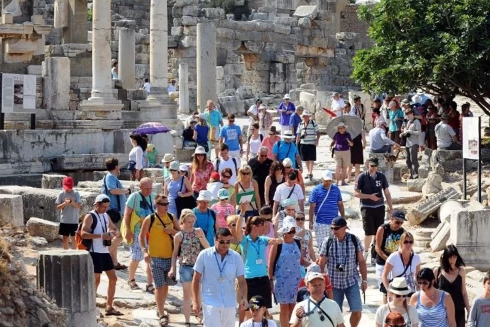 Yerli turist 2024'ün üçüncü çeyreğinde 204,9 milyon liralık harcamayla rekor kırdı