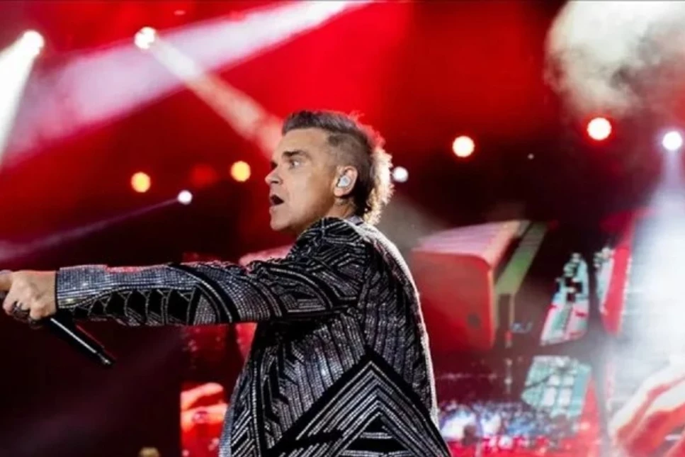 Dünyaca ünlü müzik efsanesi Robbie Williams, İstanbul’a geliyor