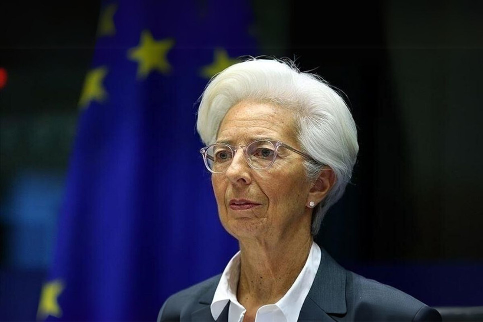 ECB Başkanı Lagarde: Ekonomi durgunlukta, kısa vadede zayıf seyir sürecek