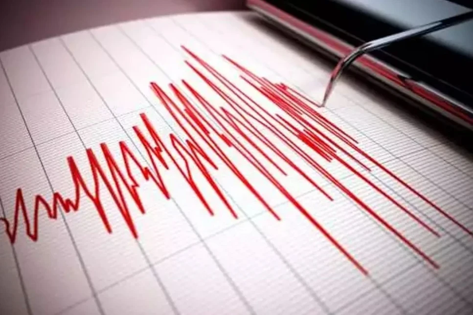 Ege Denizi'nde 5,2 büyüklüğünde deprem