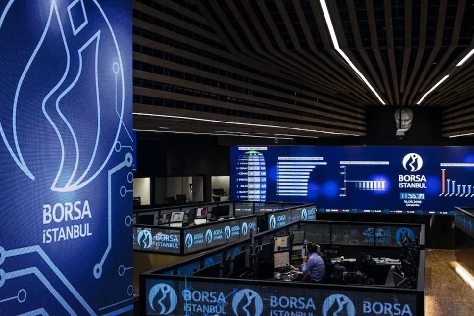 Borsa İstanbul, spekülasyonun yaşandığı cuma gününden bu yana ilk kez günü yükselişle tamamladı