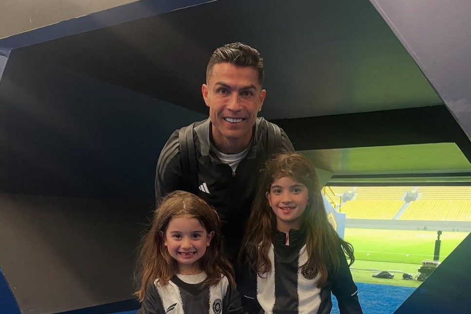 Buse Terim'in kızları Cristiano Ronaldo ile buluştu