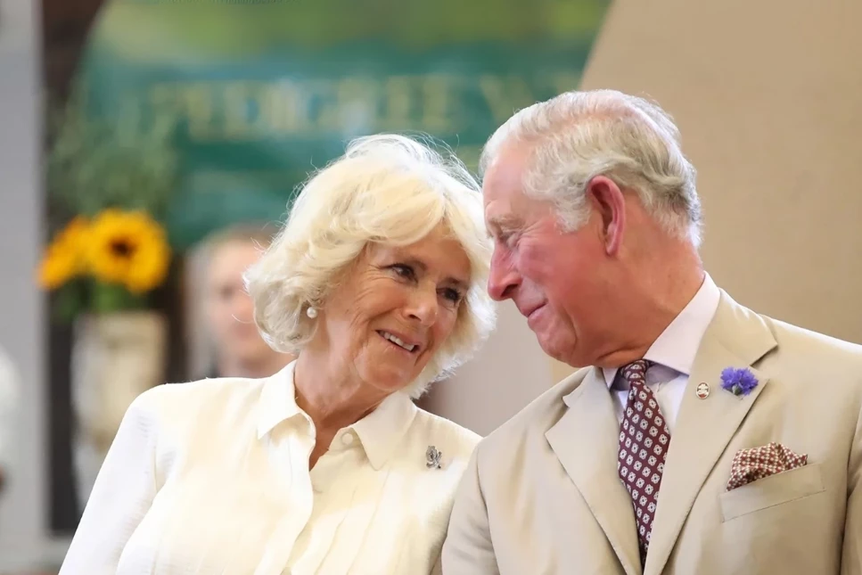 Kral Charles, Camilla'nın mahremiyeti için 3 milyon sterline malikaneyi satın aldı