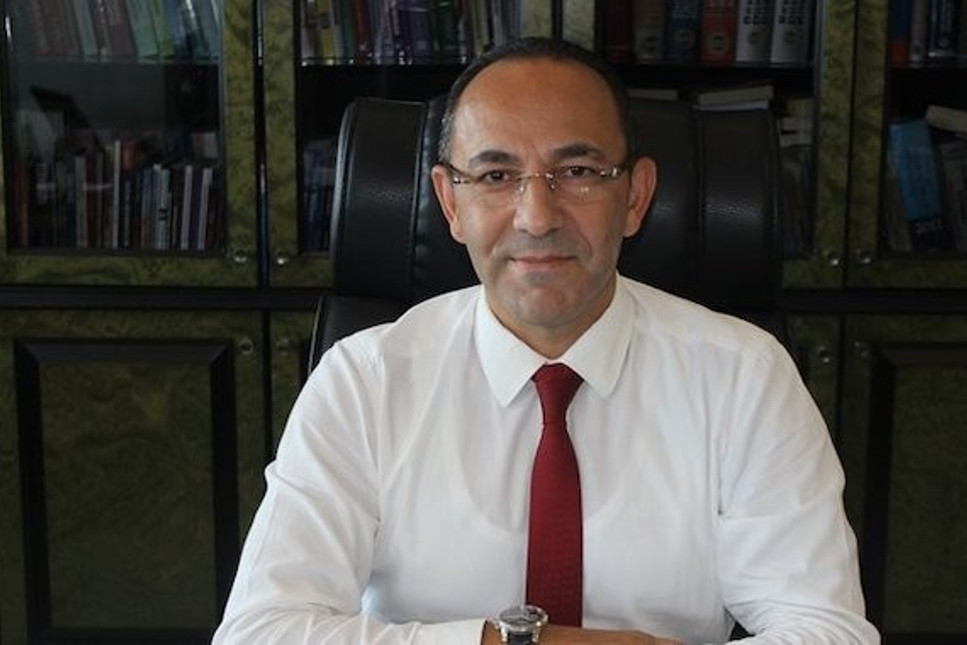 'CHP Urla Belediye Başkanı İbrahim Burak Oğuz, FETÖ'den tutuklandı'