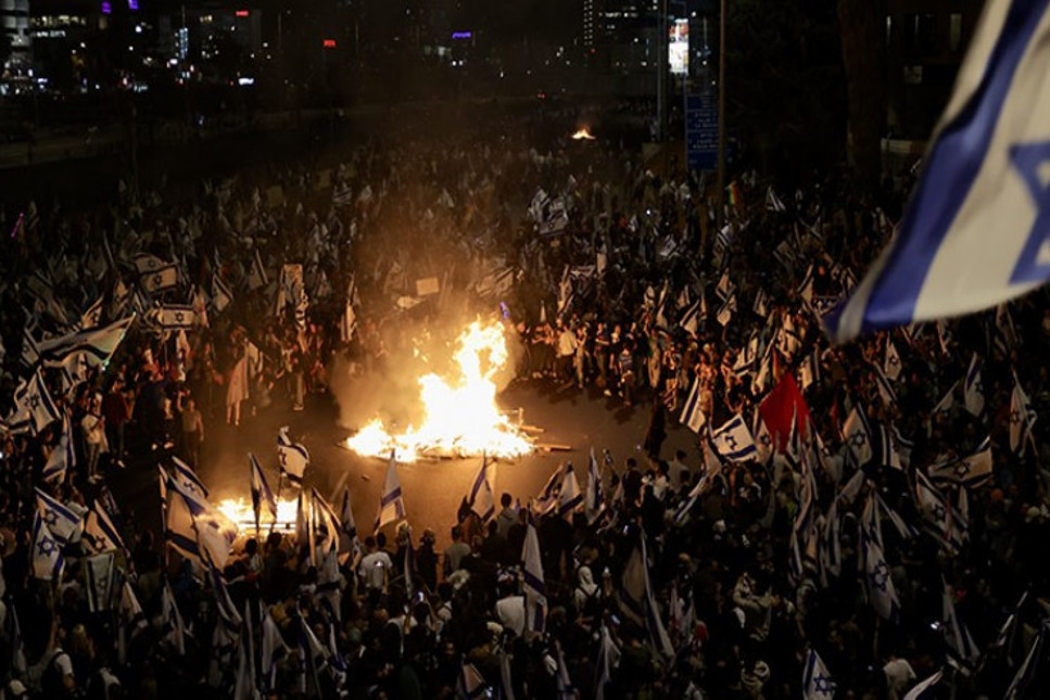 İsrail'de, Savunma Bakanı Gallant'ın görevden alınması 'yargı reformu karşıtı' gösterilerin şiddetini artırdı