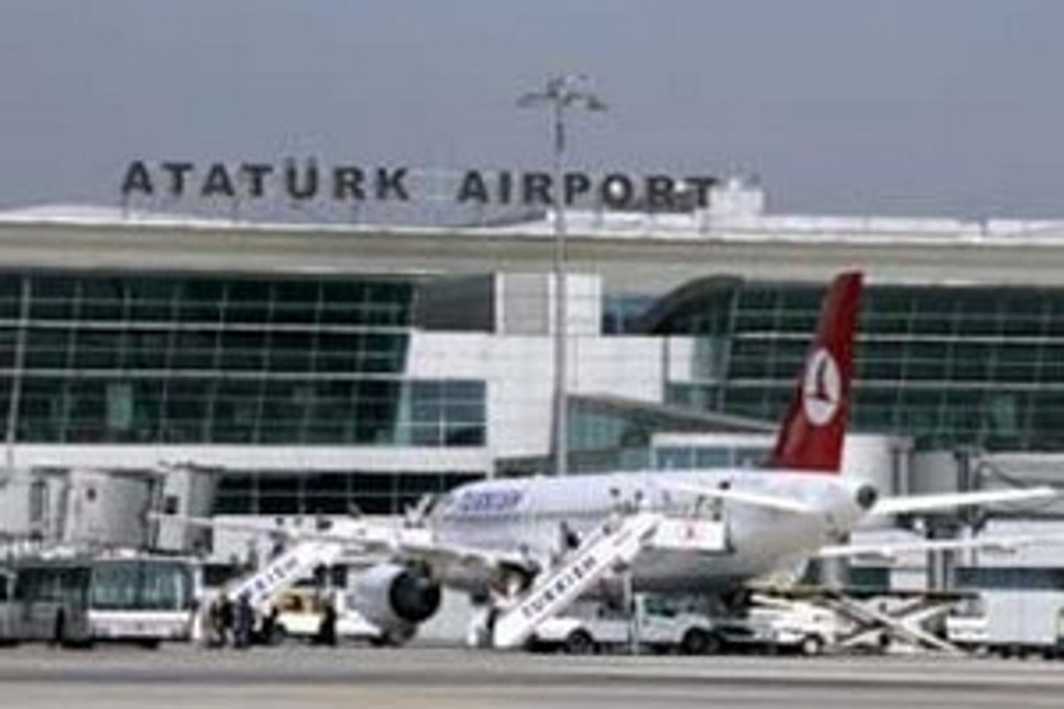 Atatürk Havalimanı'nda kavga: 5 gözaltı, 2 polis yaralı