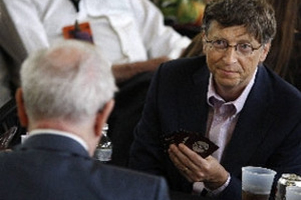 Gates ve Buffett dünyayı kurtarmaya soyundu 