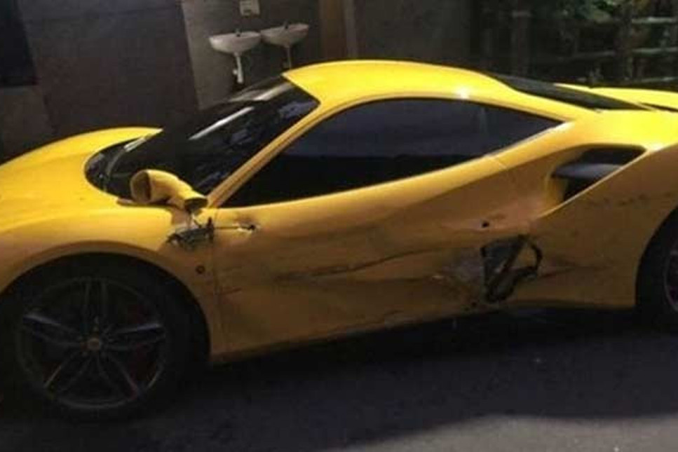 3 Ferrari'ye çarpan garsonun 390 bin dolarlık masrafları ödeyebilmesi için yardım kampanyası başlatıldı