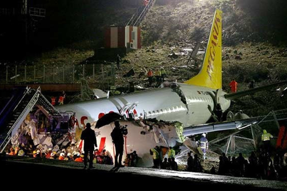 Bakan Turhan'dan Pegasus uçak kazasıyla ilgili açıklama: Pilot aciz kalmış