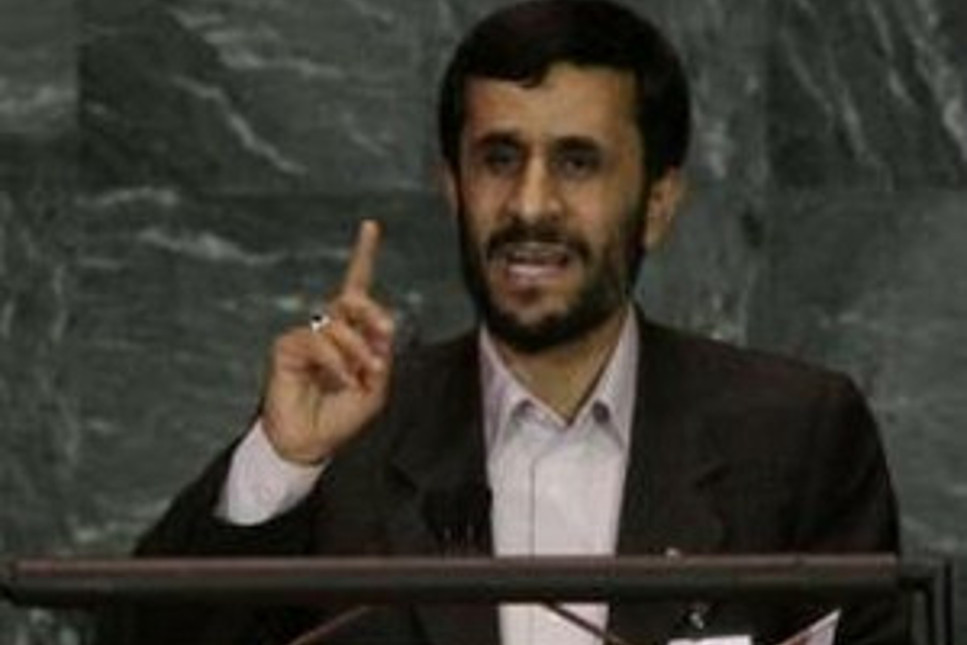 Ahmedinejad, Bush'a ırak'ı hatırlatarak uyardı