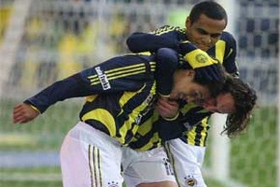 Fenerbahçe'nin Alex'i var