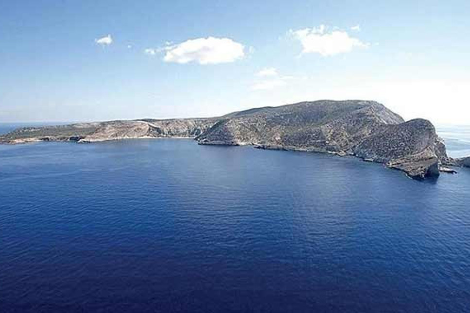 5 ada Yunanistan’a bırakıldı, Katar Petroleum'un önü açıldı